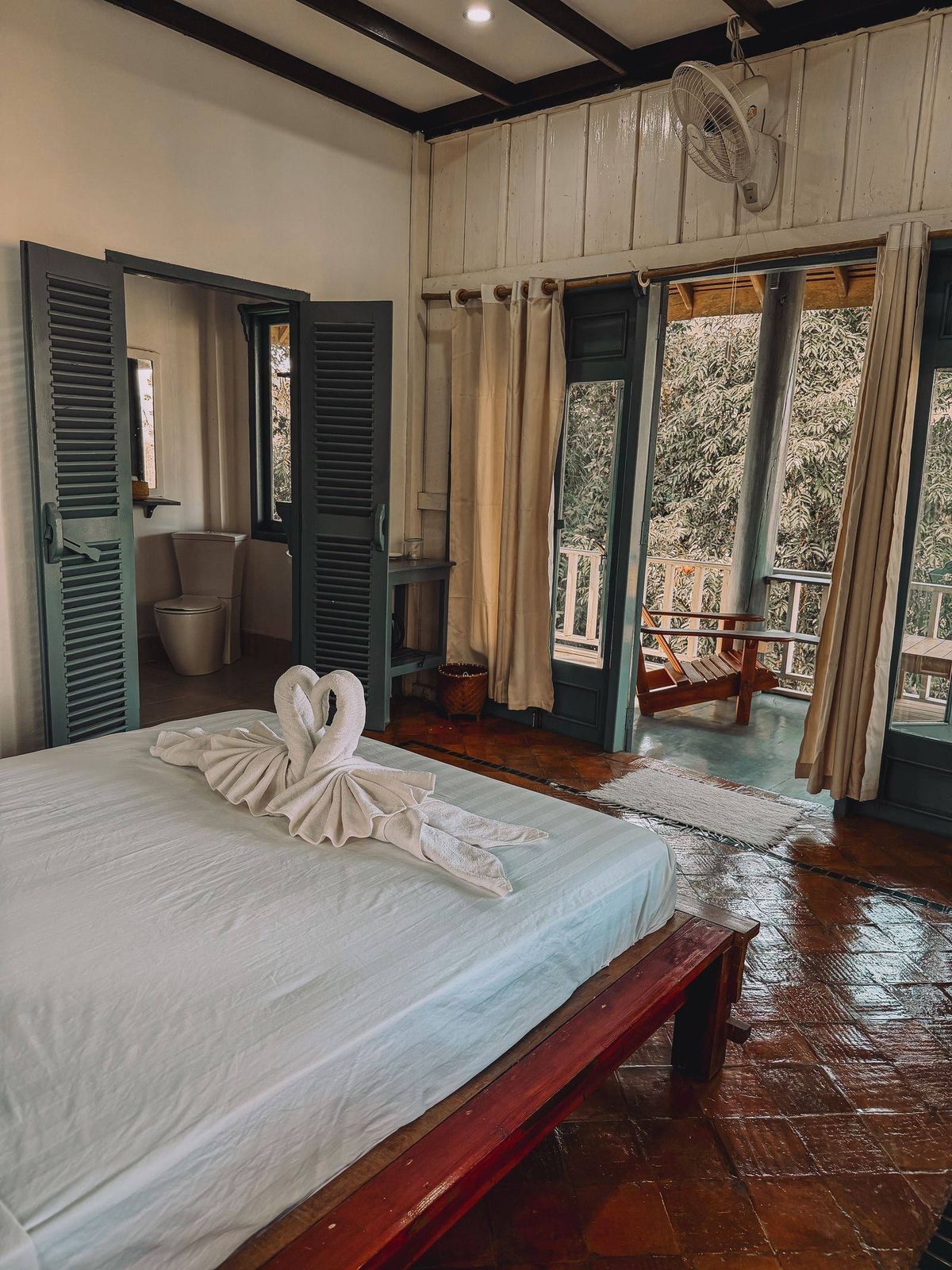 Laos · Room