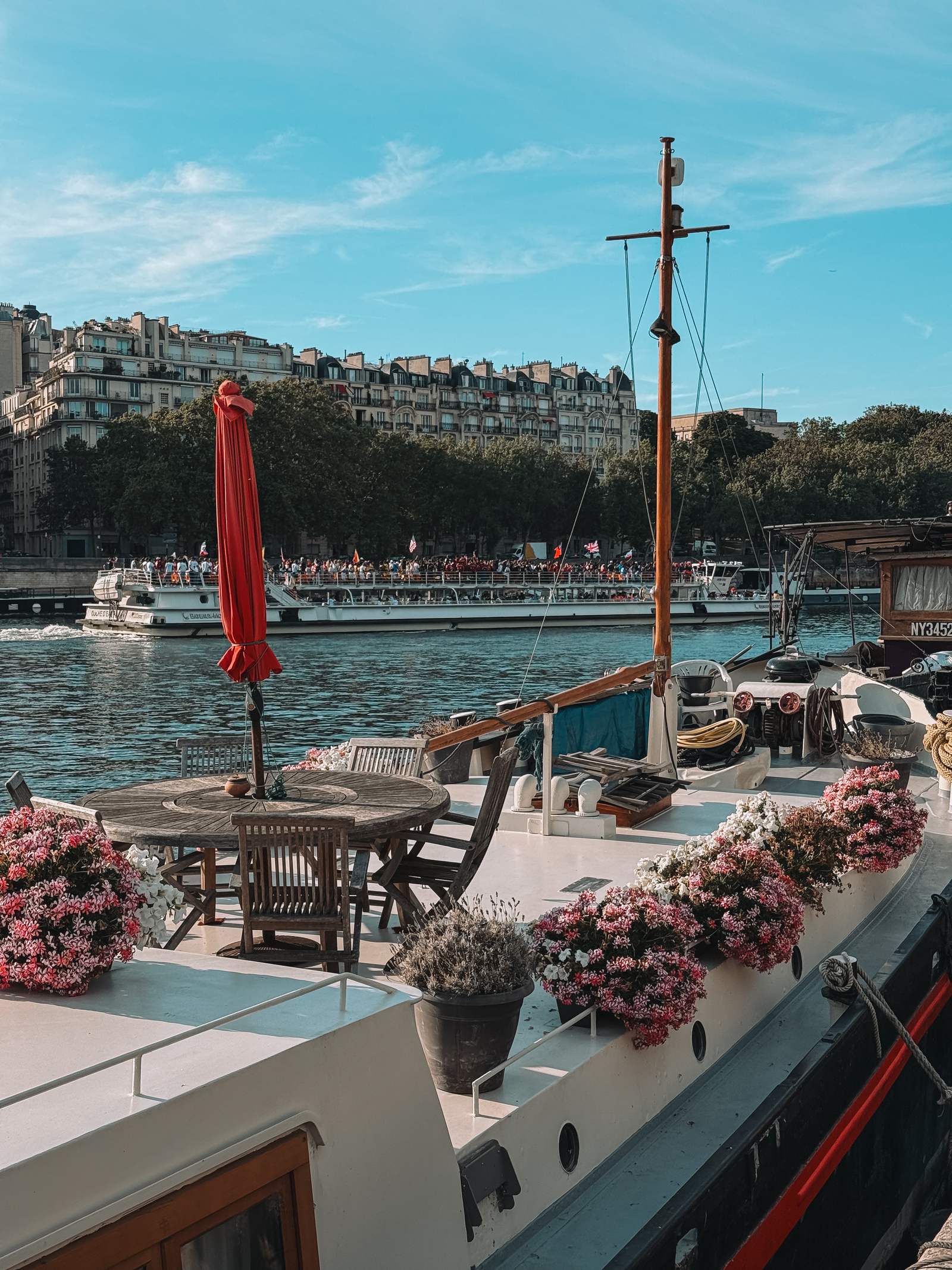 Paris · Seine River · Houseboat Deck